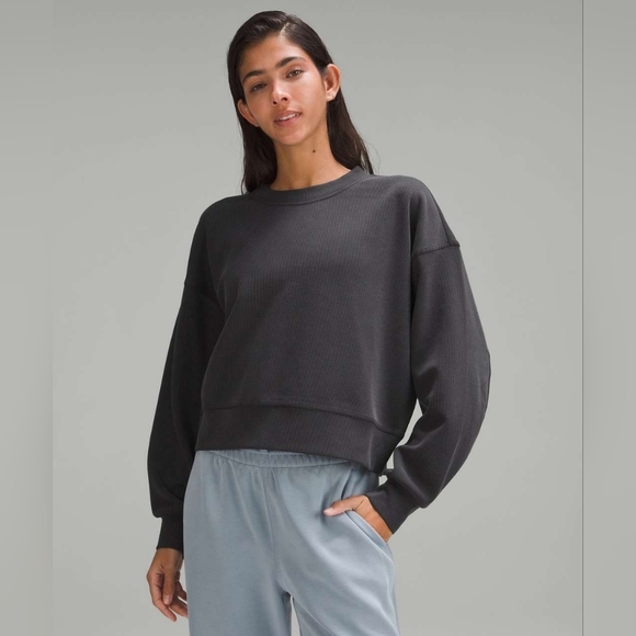 Lululemon Softstreme Perfectly Oversized Ribbed Cropped Crew - Picture 1 of 8